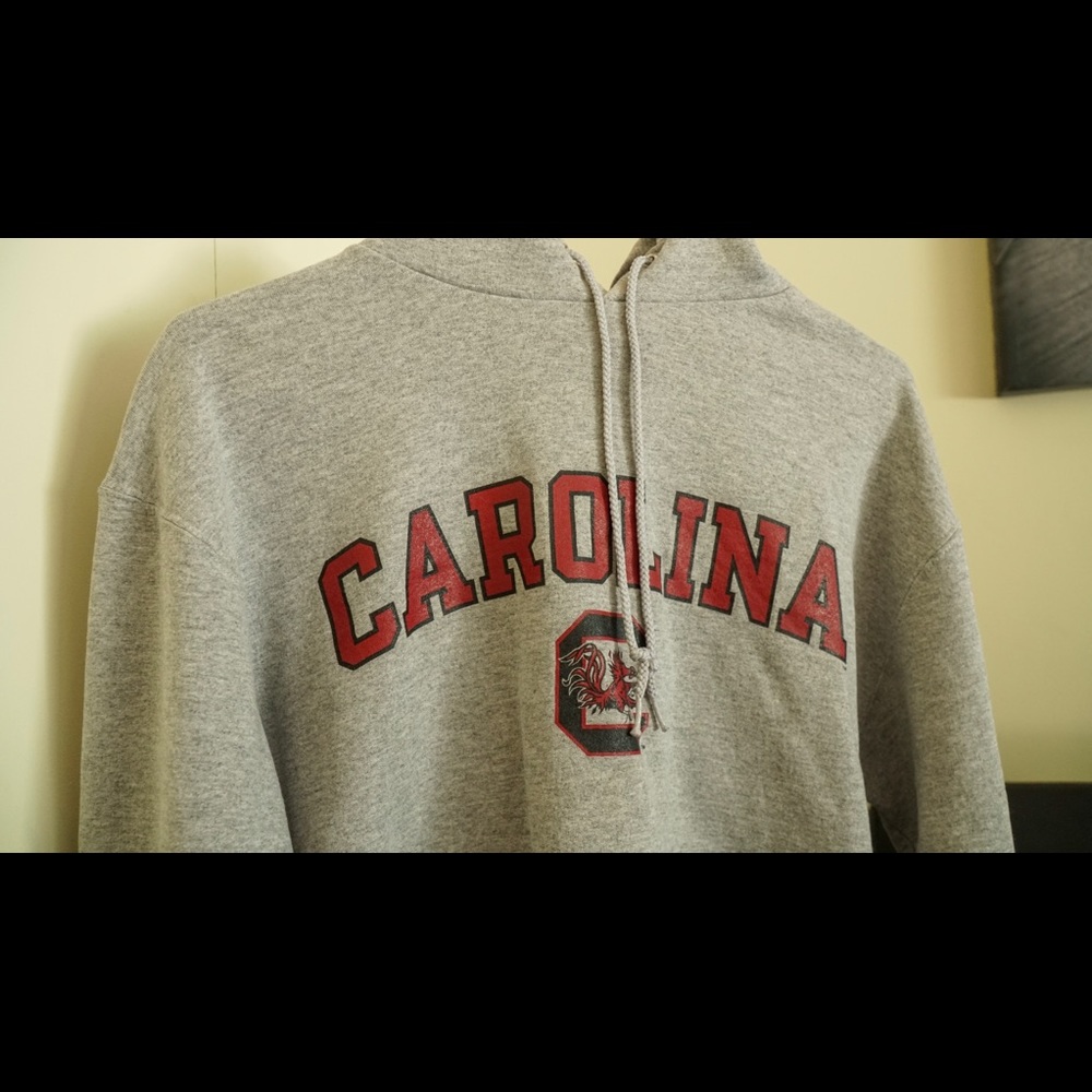 CHAMPION SOUTH CAROLINA HOODIE SIZE MEDIUM
